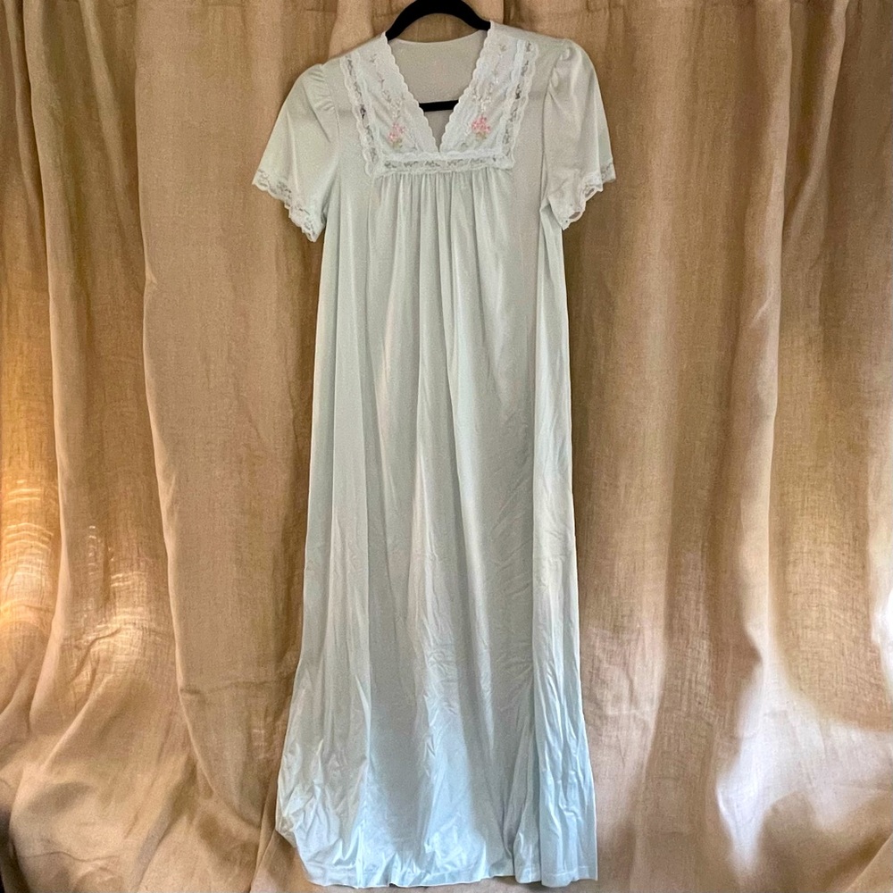 Vintage Womens Nightgown Pale Green Embroidered Maxi by Shadowline